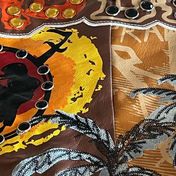 Leather jacket - Picture 2 of 9